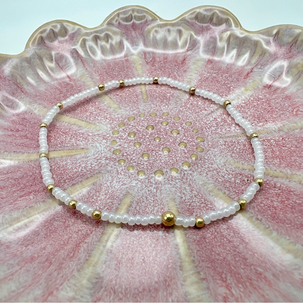 White Pearl and 14k Gold Filled Beaded Stretch Bracelet